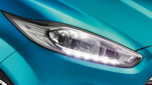 Proiettori alogeni con luci diurne a LED